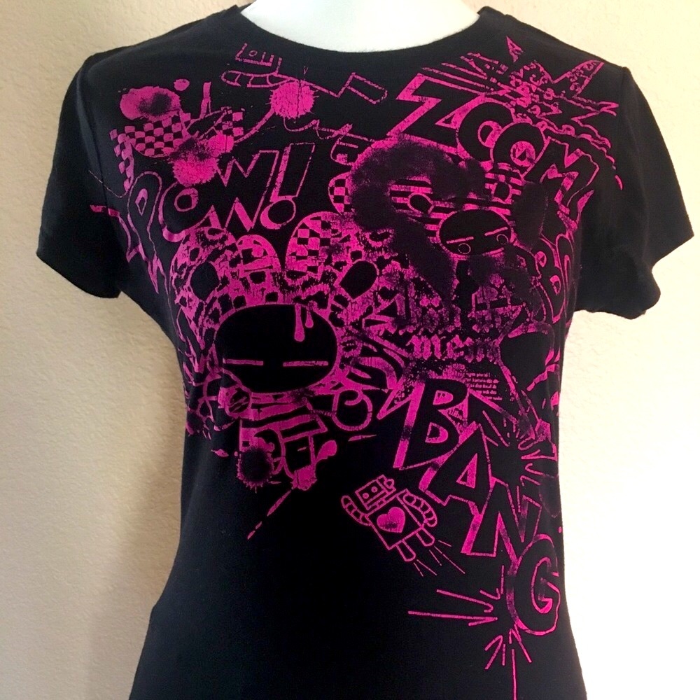 Artsy comic cartoon girlie T-shirt size M